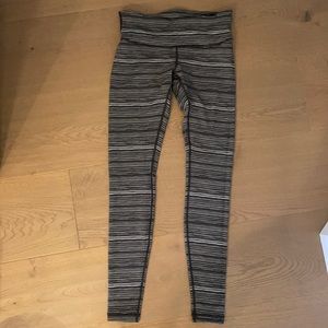 Lululemon Pants size 6